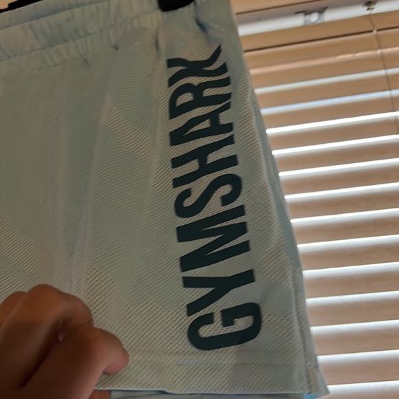 Gymshark mesh shorts with liner - Picture 4 of 8